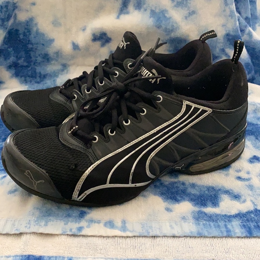 Puma men’s black sneakers size 10